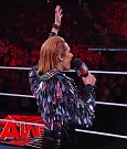 WWE_RAW_30th_May_2022_720p_WEBRip_h264_mp4_000165965.jpg