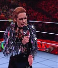 WWE_RAW_30th_May_2022_720p_WEBRip_h264_mp4_000186386.jpg