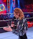 WWE_RAW_30th_May_2022_720p_WEBRip_h264_mp4_000341741.jpg