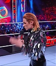 WWE_RAW_30th_May_2022_720p_WEBRip_h264_mp4_000342141.jpg
