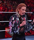 WWE_RAW_30th_May_2022_720p_WEBRip_h264_mp4_000356956.jpg