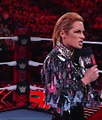 WWE_RAW_30th_May_2022_720p_WEBRip_h264_mp4_000358558.jpg