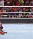 WWE_RAW_30th_May_2022_720p_WEBRip_h264_mp4_000419419.jpg
