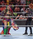 WWE_RAW_30th_May_2022_720p_WEBRip_h264_mp4_000442642.jpg