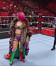 WWE_RAW_30th_May_2022_720p_WEBRip_h264_mp4_000509675.jpg