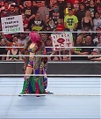 WWE_RAW_30th_May_2022_720p_WEBRip_h264_mp4_000512879.jpg