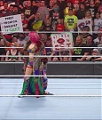 WWE_RAW_30th_May_2022_720p_WEBRip_h264_mp4_000513279.jpg