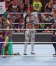 WWE_RAW_30th_May_2022_720p_WEBRip_h264_mp4_000517683.jpg