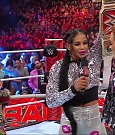 WWE_RAW_30th_May_2022_720p_WEBRip_h264_mp4_000574941.jpg