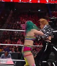 WWE_RAW_30th_May_2022_720p_WEBRip_h264_mp4_000581347.jpg