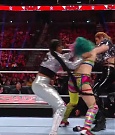 WWE_RAW_30th_May_2022_720p_WEBRip_h264_mp4_000587753.jpg