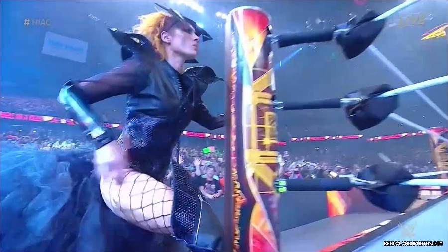 WWE_Hell_In_A_Cell_2022_720p_WEB_h264-HEEL_mp4_000566821.jpg
