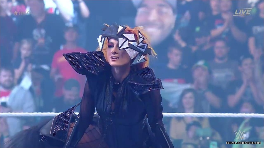 WWE_Hell_In_A_Cell_2022_720p_WEB_h264-HEEL_mp4_000577621.jpg