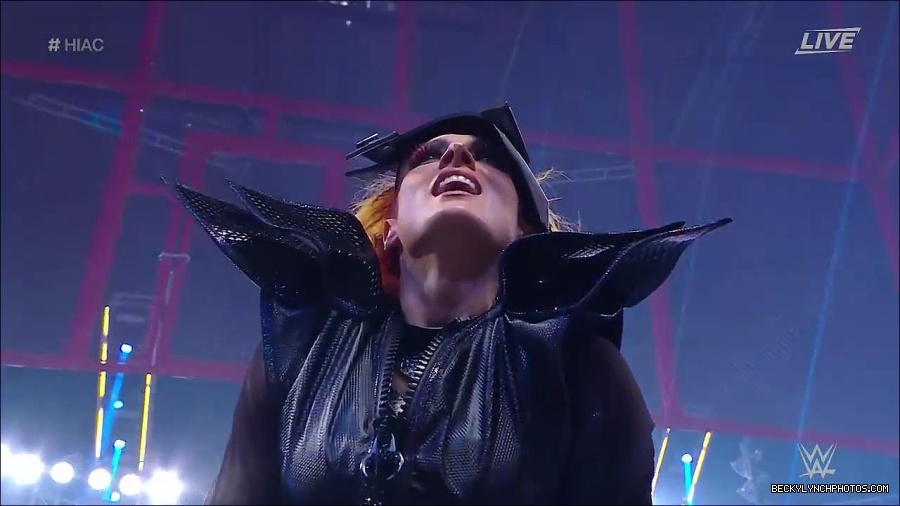 WWE_Hell_In_A_Cell_2022_720p_WEB_h264-HEEL_mp4_000590021.jpg