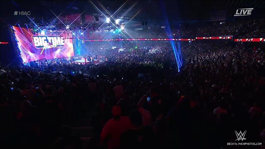 WWE_Hell_In_A_Cell_2022_720p_WEB_h264-HEEL_mp4_000592821.jpg