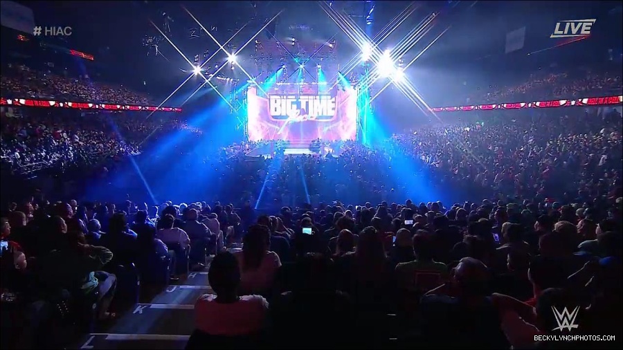 WWE_Hell_In_A_Cell_2022_720p_WEB_h264-HEEL_mp4_000604021.jpg