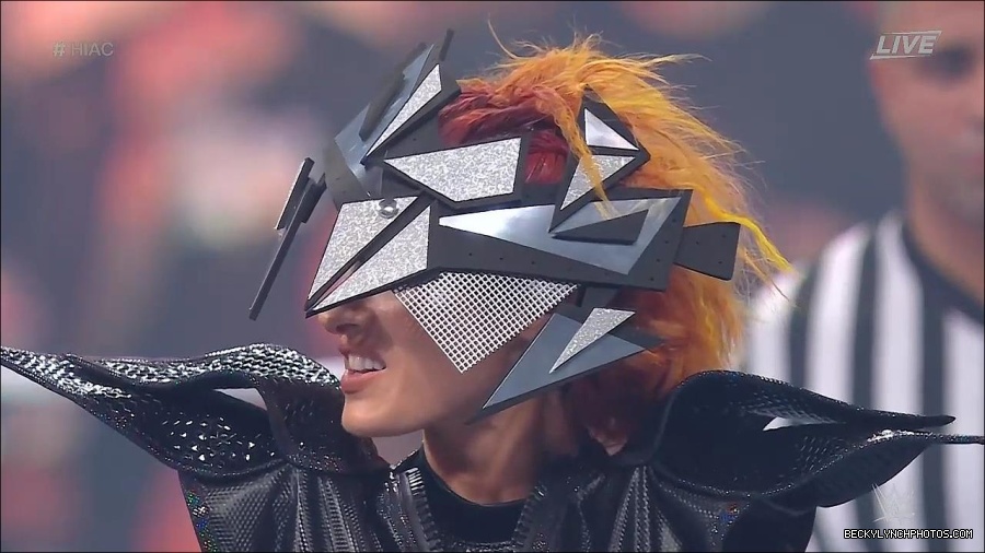 WWE_Hell_In_A_Cell_2022_720p_WEB_h264-HEEL_mp4_000613221.jpg