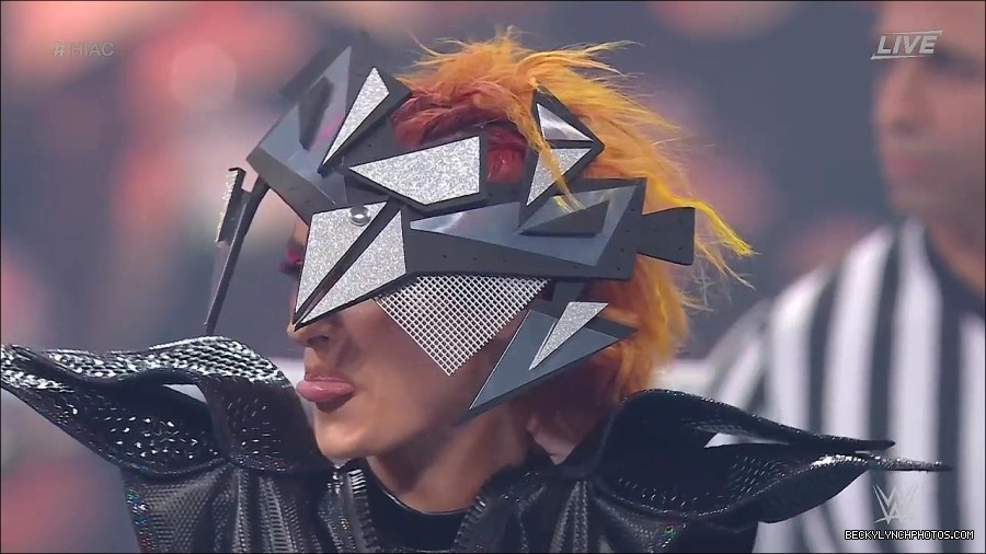 WWE_Hell_In_A_Cell_2022_720p_WEB_h264-HEEL_mp4_000614021.jpg