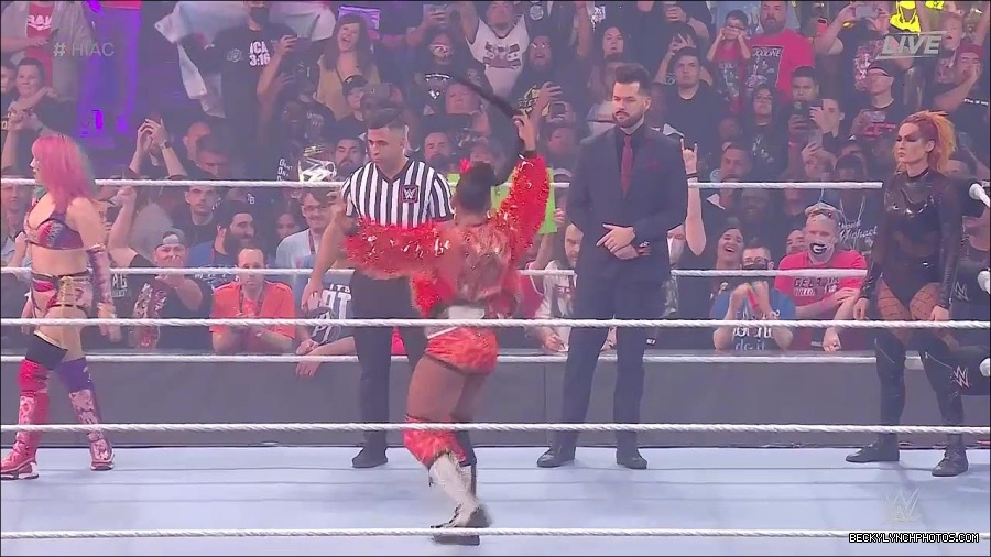 WWE_Hell_In_A_Cell_2022_720p_WEB_h264-HEEL_mp4_000742421.jpg