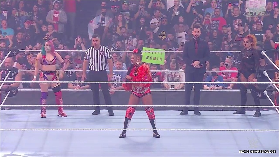 WWE_Hell_In_A_Cell_2022_720p_WEB_h264-HEEL_mp4_000749221.jpg