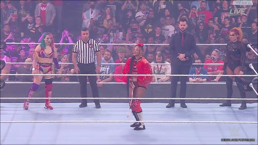 WWE_Hell_In_A_Cell_2022_720p_WEB_h264-HEEL_mp4_000752021.jpg