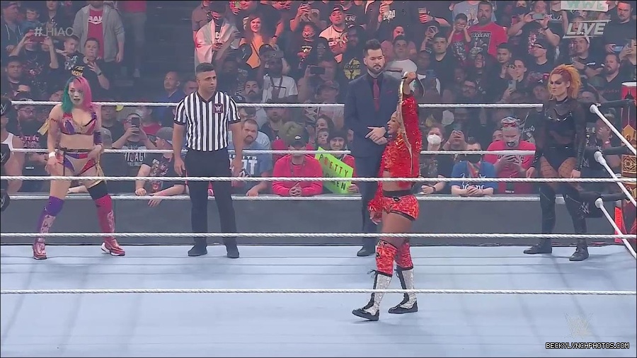WWE_Hell_In_A_Cell_2022_720p_WEB_h264-HEEL_mp4_000762821.jpg