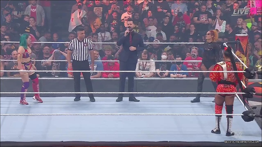 WWE_Hell_In_A_Cell_2022_720p_WEB_h264-HEEL_mp4_000768421.jpg