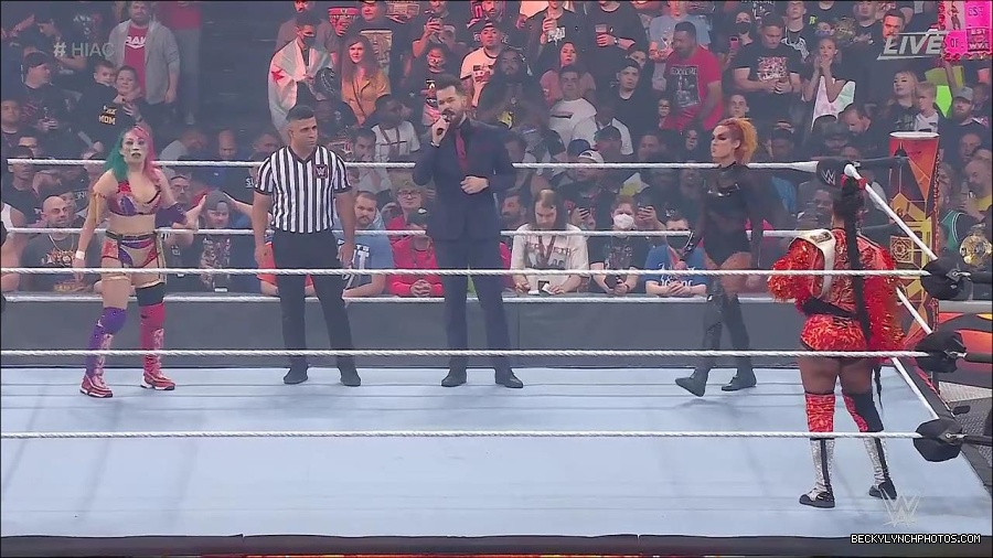 WWE_Hell_In_A_Cell_2022_720p_WEB_h264-HEEL_mp4_000769221.jpg