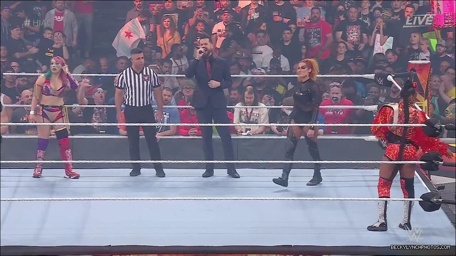 WWE_Hell_In_A_Cell_2022_720p_WEB_h264-HEEL_mp4_000770021.jpg