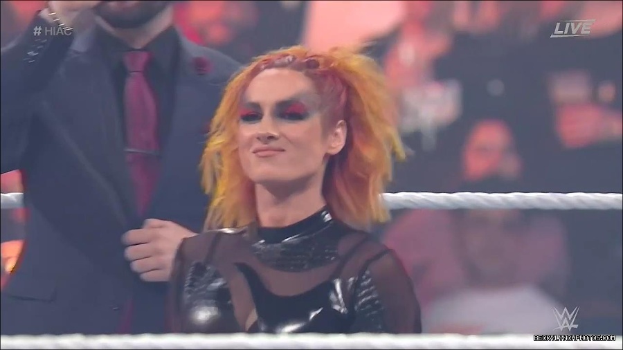 WWE_Hell_In_A_Cell_2022_720p_WEB_h264-HEEL_mp4_000771621.jpg