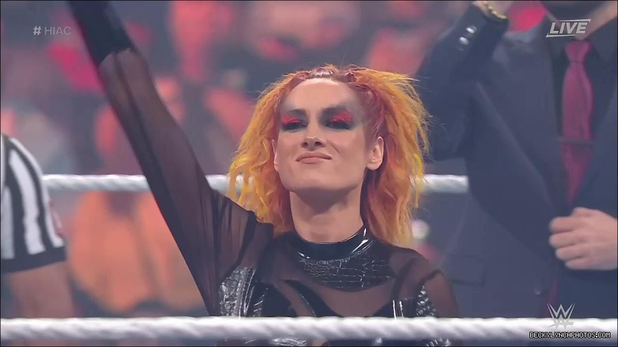 WWE_Hell_In_A_Cell_2022_720p_WEB_h264-HEEL_mp4_000772821.jpg