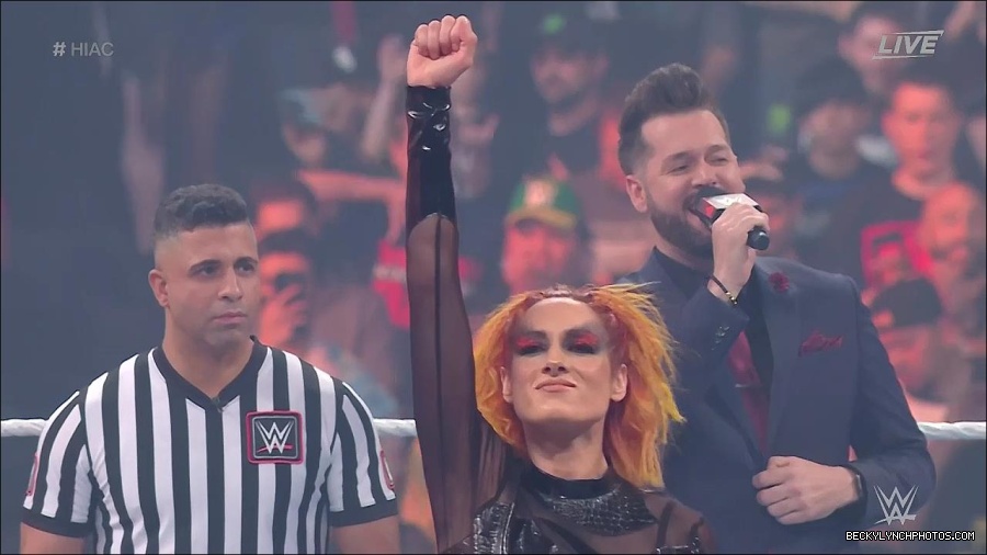 WWE_Hell_In_A_Cell_2022_720p_WEB_h264-HEEL_mp4_000774421.jpg