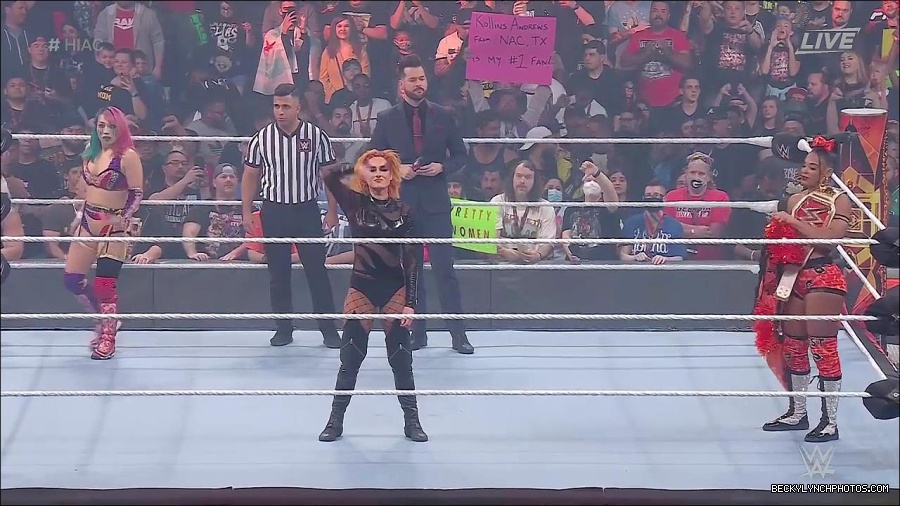 WWE_Hell_In_A_Cell_2022_720p_WEB_h264-HEEL_mp4_000780021.jpg