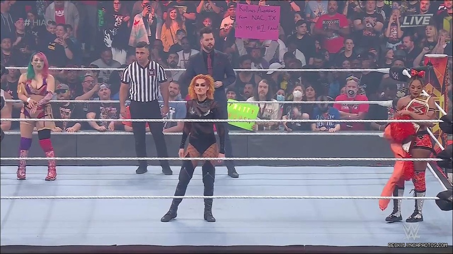WWE_Hell_In_A_Cell_2022_720p_WEB_h264-HEEL_mp4_000780821.jpg