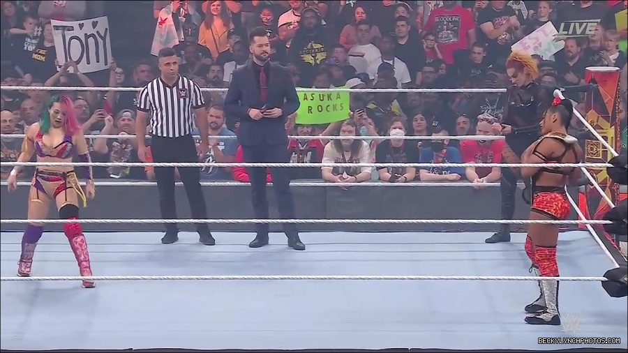 WWE_Hell_In_A_Cell_2022_720p_WEB_h264-HEEL_mp4_000794021.jpg