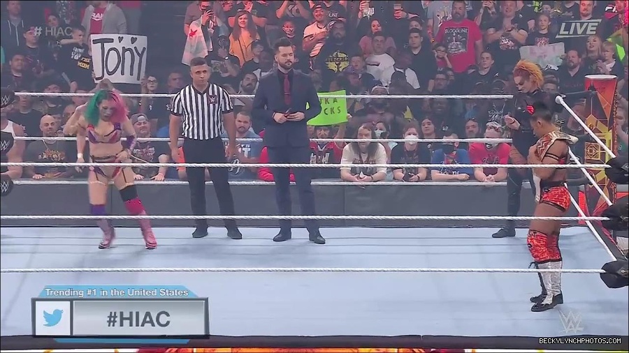WWE_Hell_In_A_Cell_2022_720p_WEB_h264-HEEL_mp4_000794821.jpg