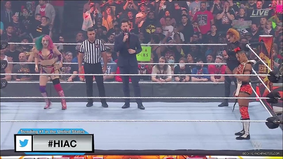 WWE_Hell_In_A_Cell_2022_720p_WEB_h264-HEEL_mp4_000795621.jpg