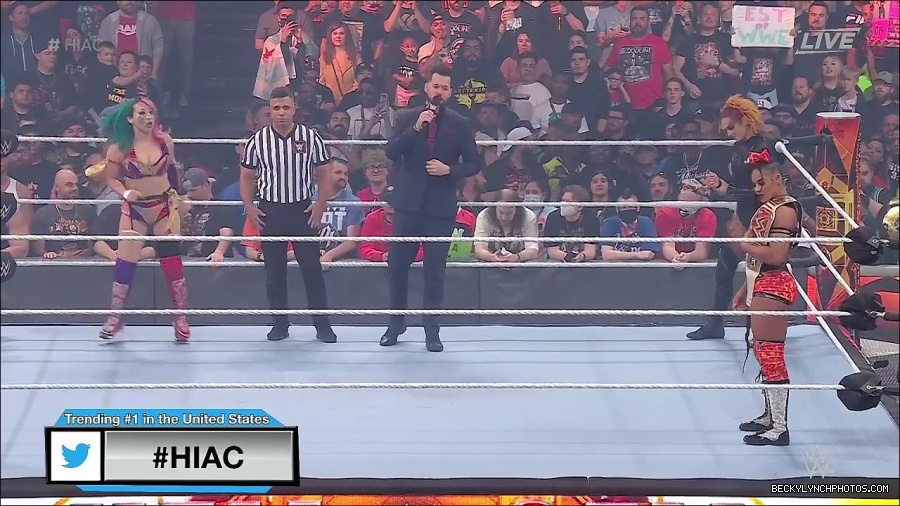 WWE_Hell_In_A_Cell_2022_720p_WEB_h264-HEEL_mp4_000797221.jpg