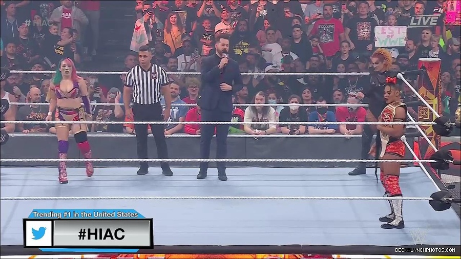 WWE_Hell_In_A_Cell_2022_720p_WEB_h264-HEEL_mp4_000798021.jpg