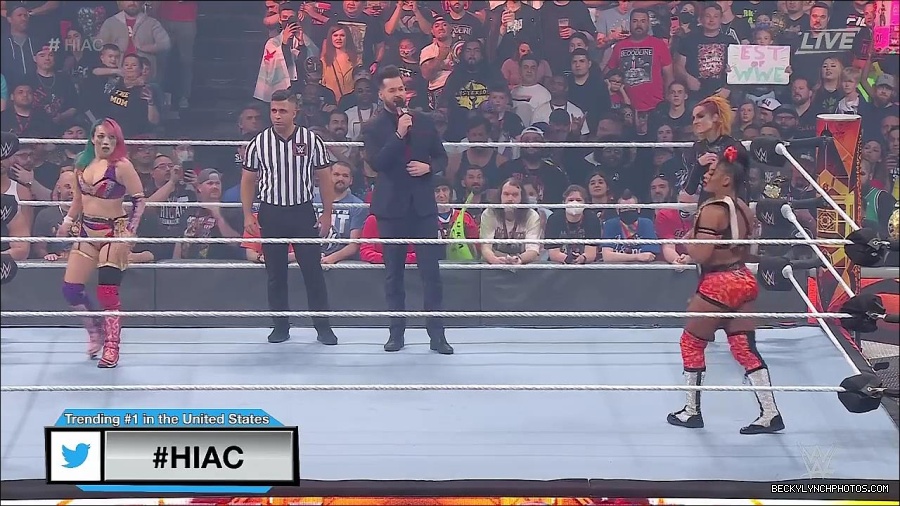 WWE_Hell_In_A_Cell_2022_720p_WEB_h264-HEEL_mp4_000798821.jpg