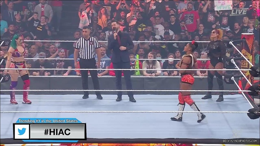 WWE_Hell_In_A_Cell_2022_720p_WEB_h264-HEEL_mp4_000799621.jpg