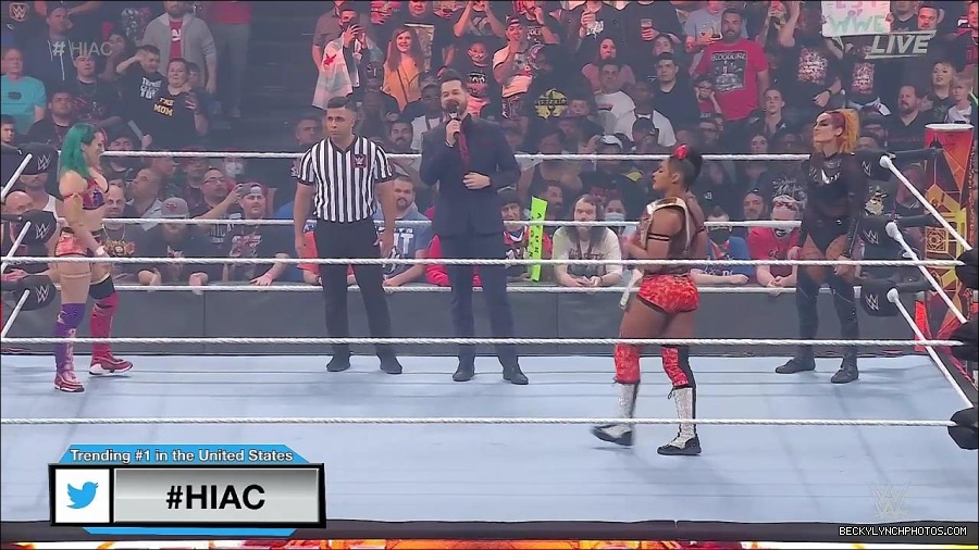 WWE_Hell_In_A_Cell_2022_720p_WEB_h264-HEEL_mp4_000800021.jpg