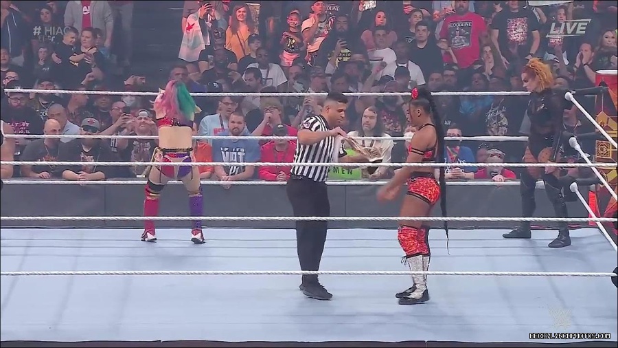 WWE_Hell_In_A_Cell_2022_720p_WEB_h264-HEEL_mp4_000817621.jpg