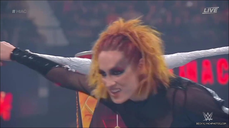WWE_Hell_In_A_Cell_2022_720p_WEB_h264-HEEL_mp4_000831221.jpg