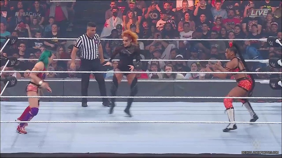 WWE_Hell_In_A_Cell_2022_720p_WEB_h264-HEEL_mp4_000836021.jpg