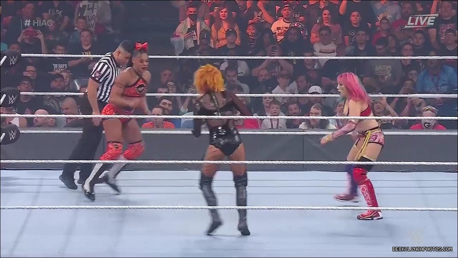 WWE_Hell_In_A_Cell_2022_720p_WEB_h264-HEEL_mp4_000838821.jpg