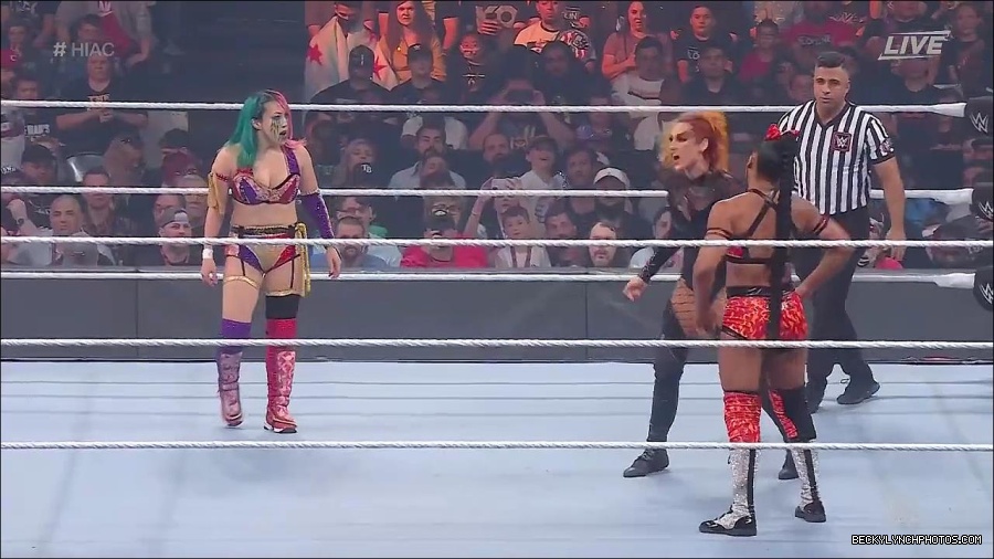 WWE_Hell_In_A_Cell_2022_720p_WEB_h264-HEEL_mp4_000842821.jpg