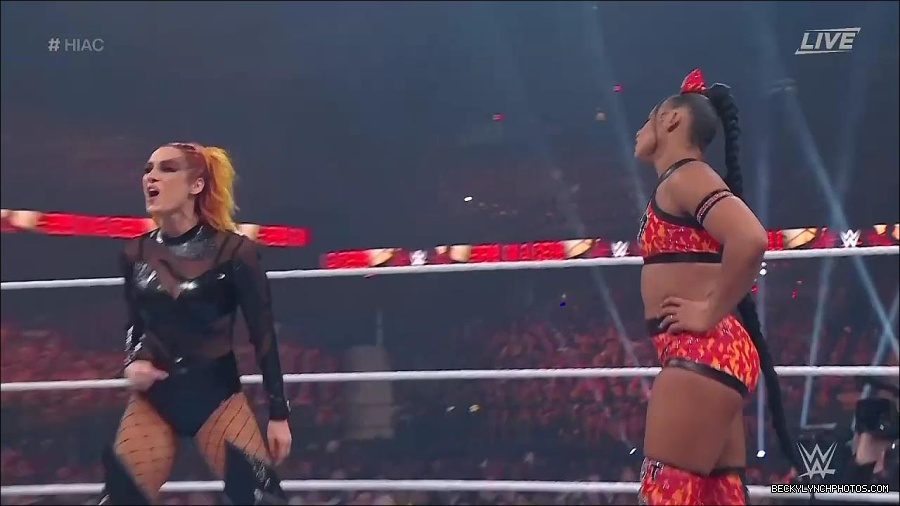 WWE_Hell_In_A_Cell_2022_720p_WEB_h264-HEEL_mp4_000843621.jpg