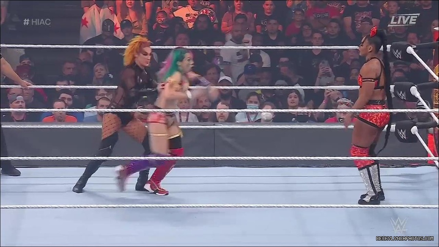 WWE_Hell_In_A_Cell_2022_720p_WEB_h264-HEEL_mp4_000850821.jpg