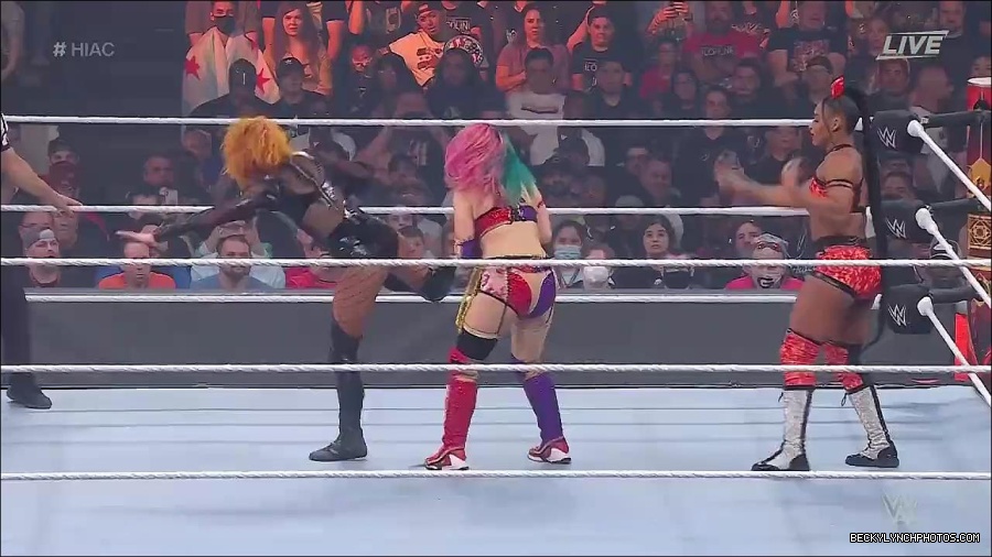 WWE_Hell_In_A_Cell_2022_720p_WEB_h264-HEEL_mp4_000853621.jpg
